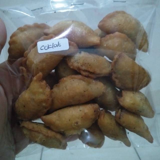 

pastel mini isi coklat 130 g