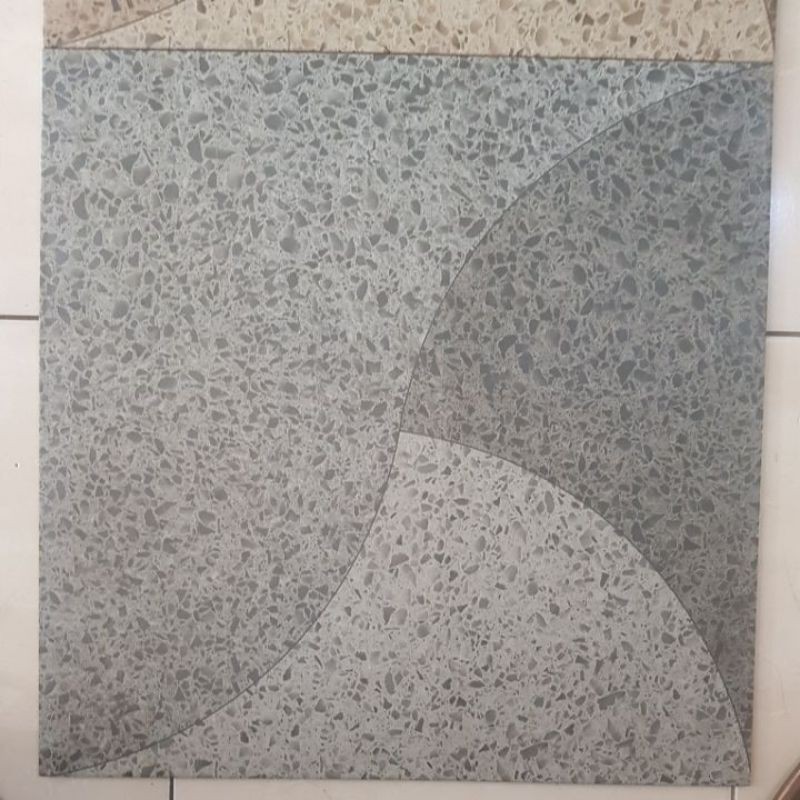 keramik teras kasar 50x50 athena alphard