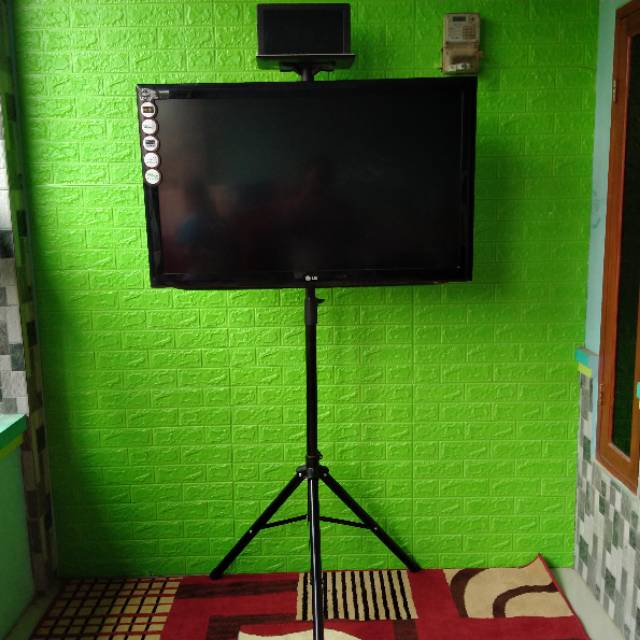 Bracket TV Standing Tripod 14&quot; s/d 43&quot; Berkualitas Import Quality