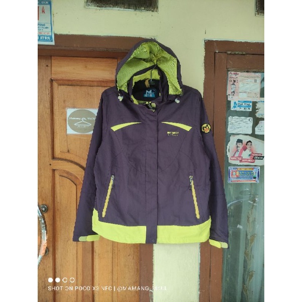 Jual Jaket Outdoor Magnus Cewek Size M