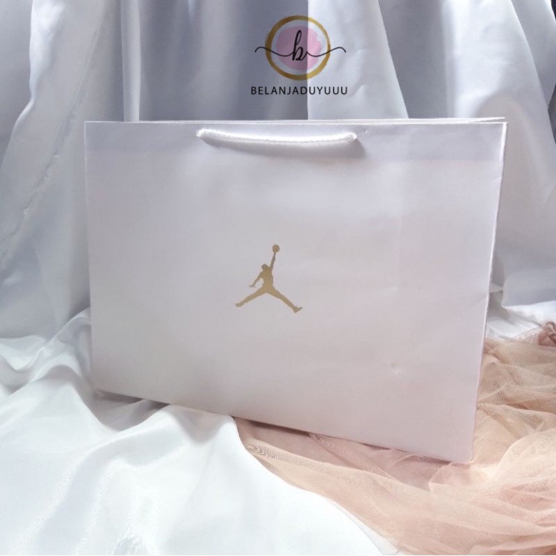 Paper Bag Jordan  ( Ready Stock Jakarta )