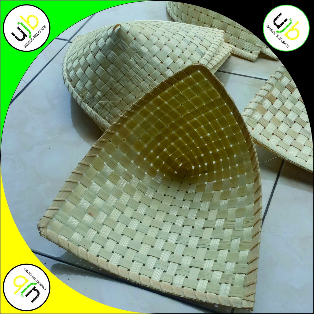 Pincuk Makanan dari Anyaman Bambu