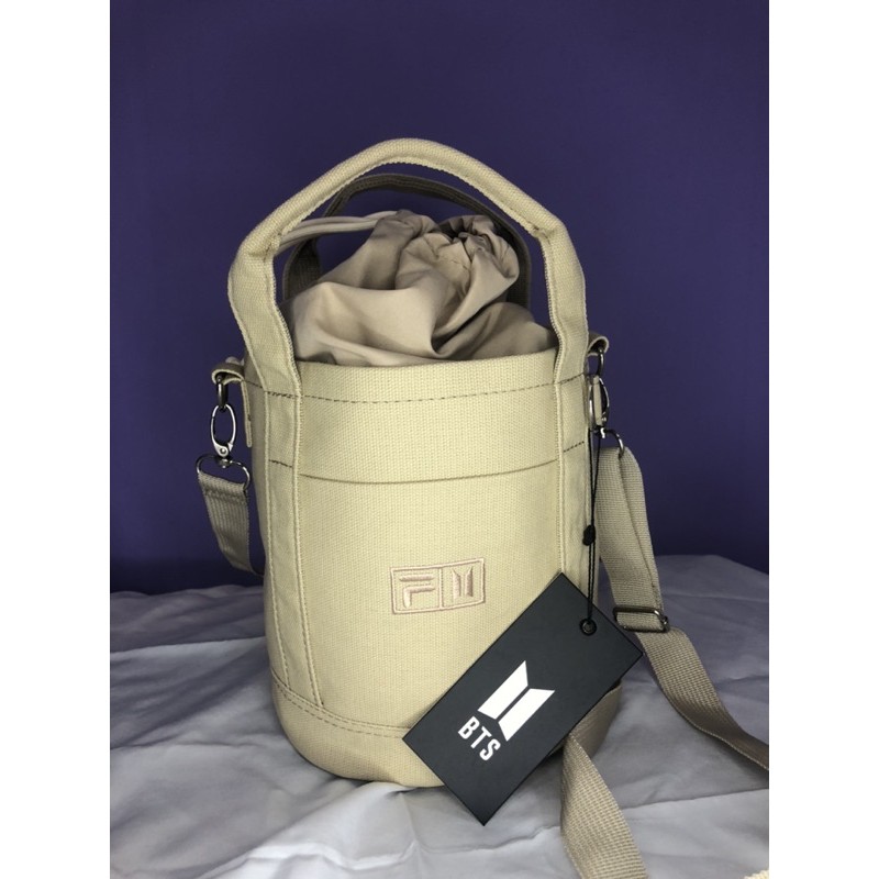 [UNOFFICIAL] BUCKET BAG FILA X BTS