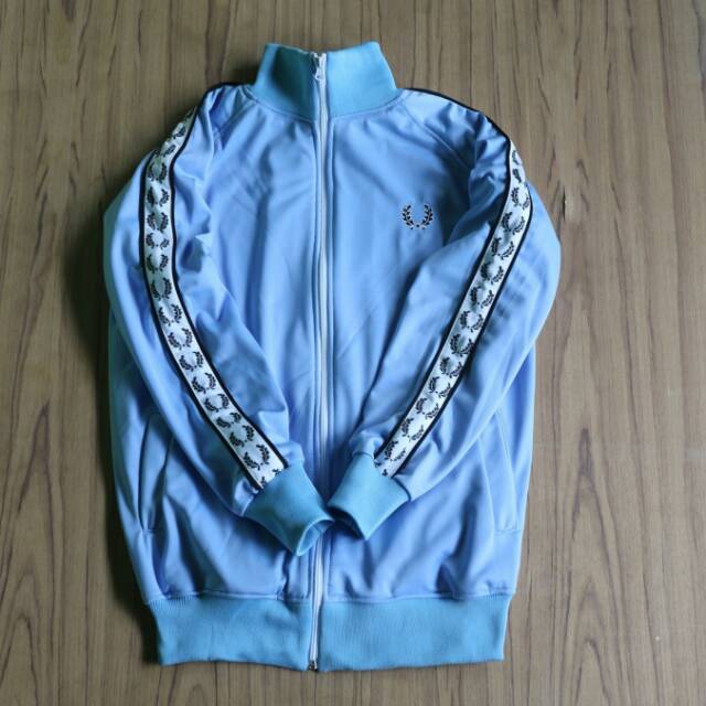 Jaket tracktop fredperry biru