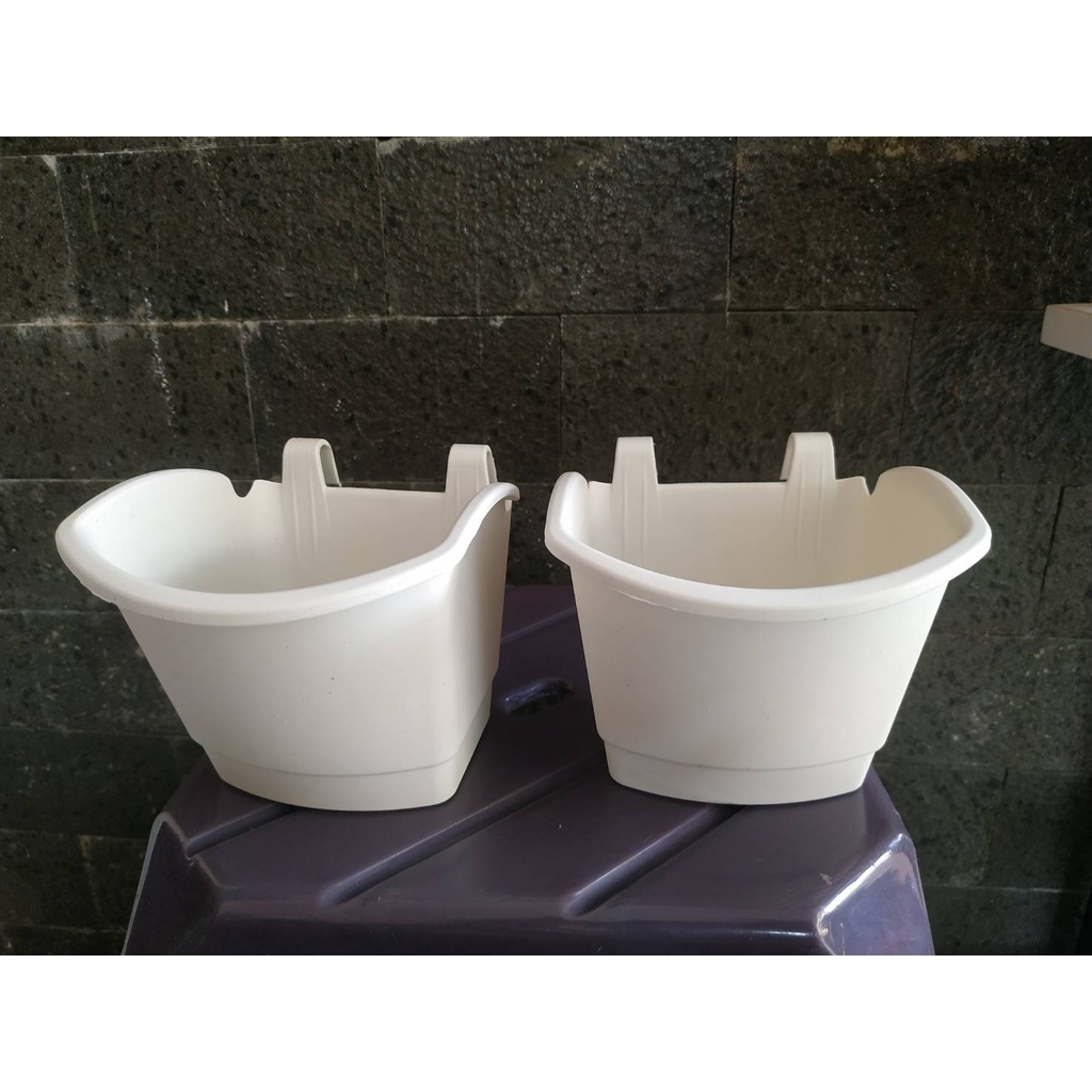 pot argo kecil putih