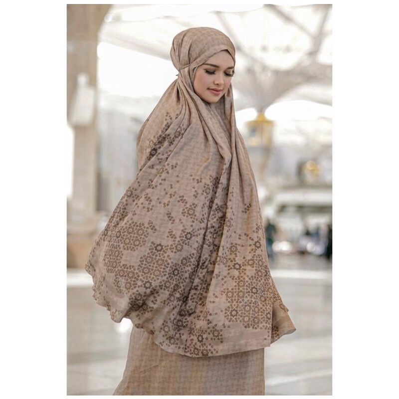 READY AS IS ITEM Haramain Prayer Robe Tan Emerald White Buttonscarves