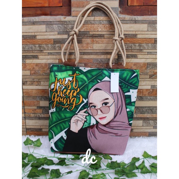 totebag canvas printing karakter muslimah cantik bercadar