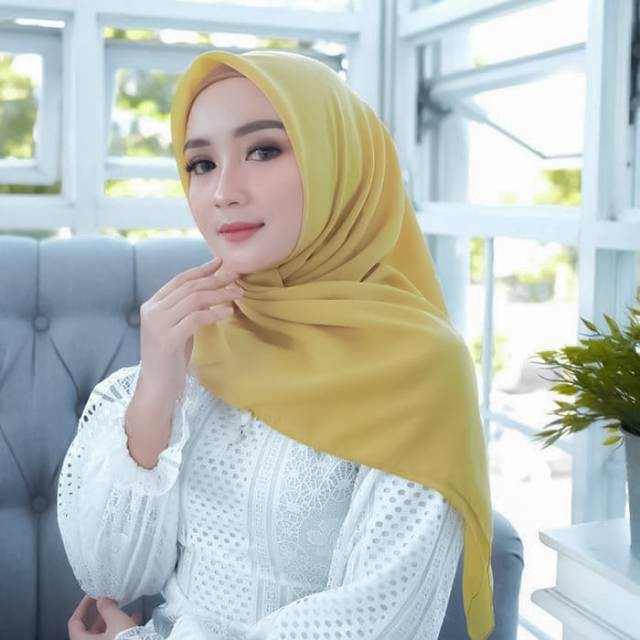Bella Square Hijab Segiempat | Kerudung Laudya Pollycotton PART 2-Lemon Soft