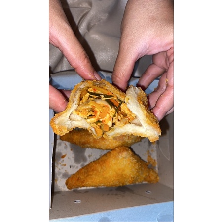 

Homemade Roti Goreng Isi Ayam