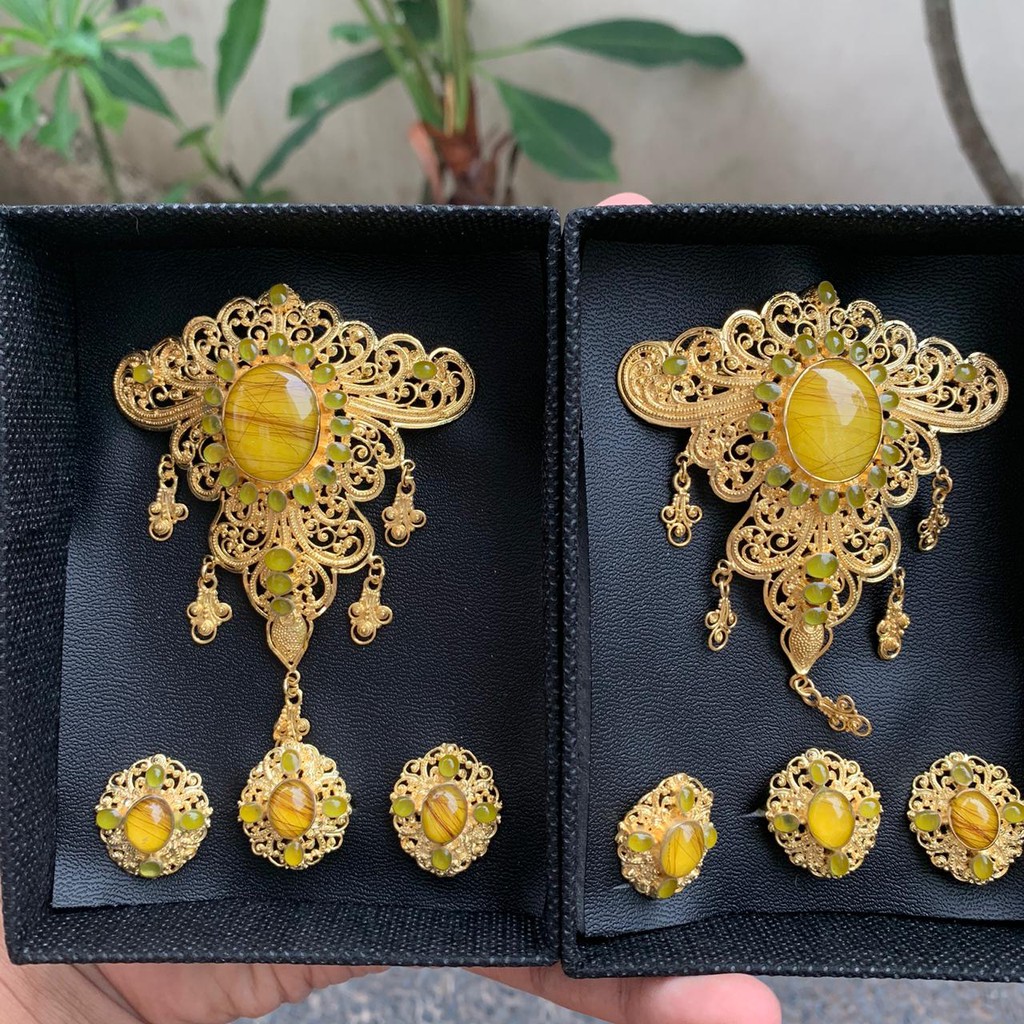 aksesoris bros alpaka bali set kebaya motif keris oval resin elegan