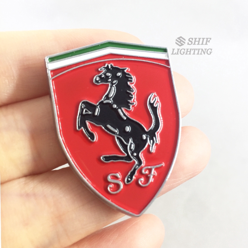 2pcs Stiker Emblem Logo Sf Horse Bahan Metal Untuk Ferrari