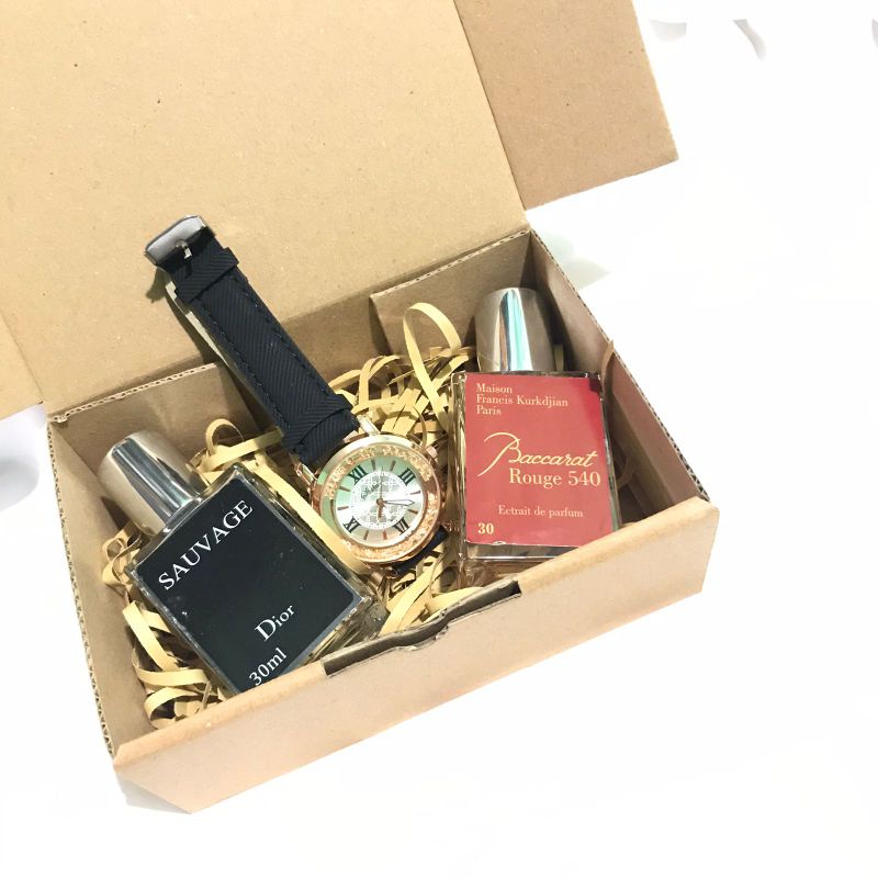 

KADO ULANG TAHUN CEWEK/GIFTBOX/KADO WISUDA/KADO WEDDING