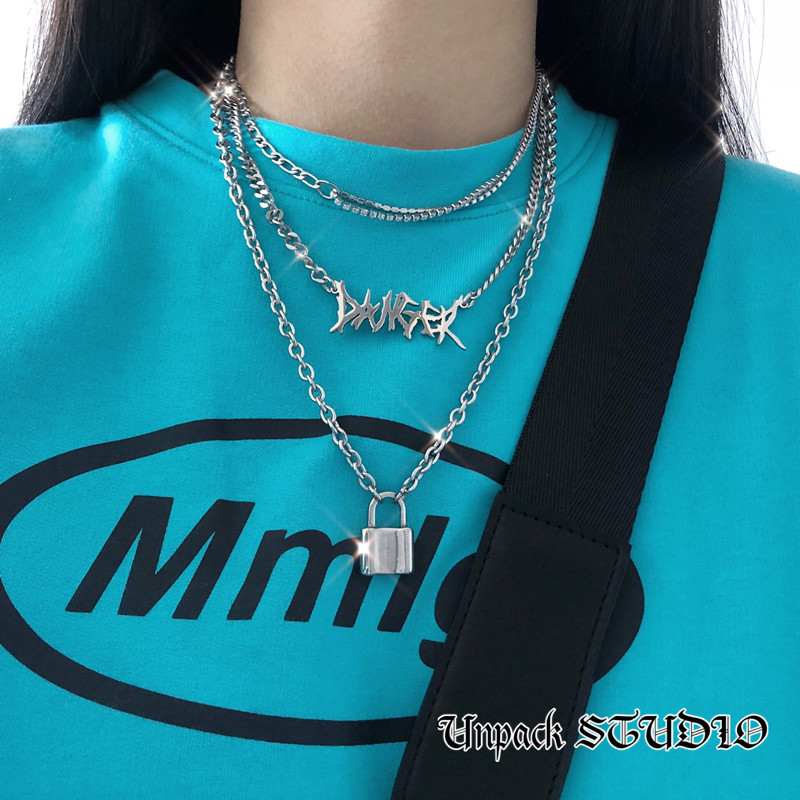 Kalung Rantai Dengan Liontin Duri Untuk Pria / Wanita