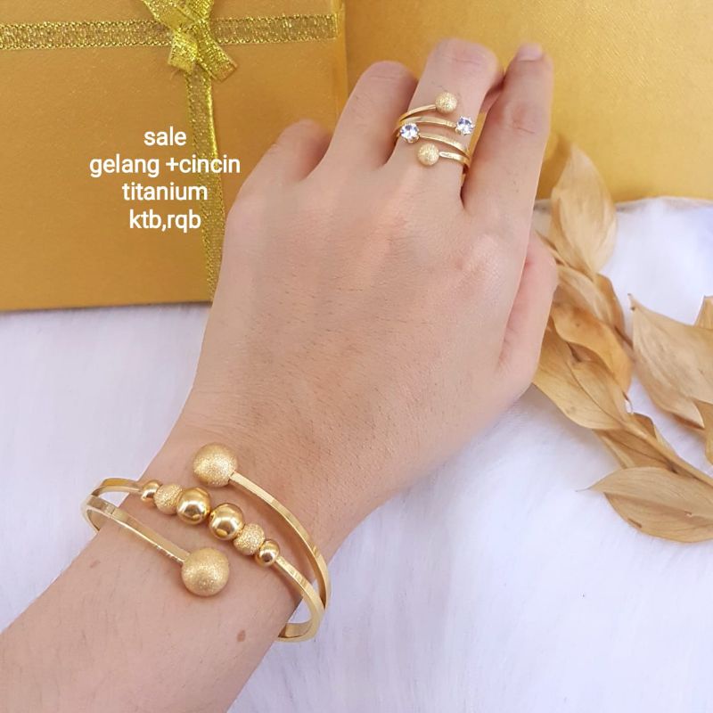 Gelang +cincin titanium Boba,aigner TIDAK luntur, yg lagi hits ditoko emas,