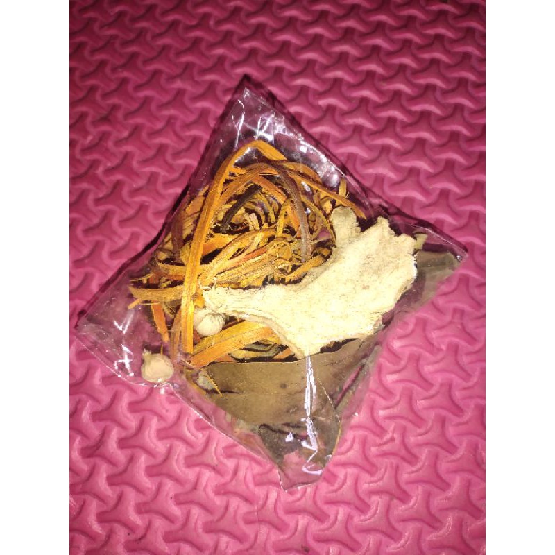 

WEDANG UWUH KOMPLIT REMPAH JAHE