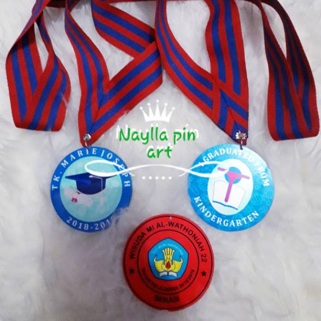 Medali kejuaraan akrilik 2sisi custom berbagai bentuk