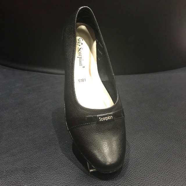 Sepatu kulit Scorpion 6181