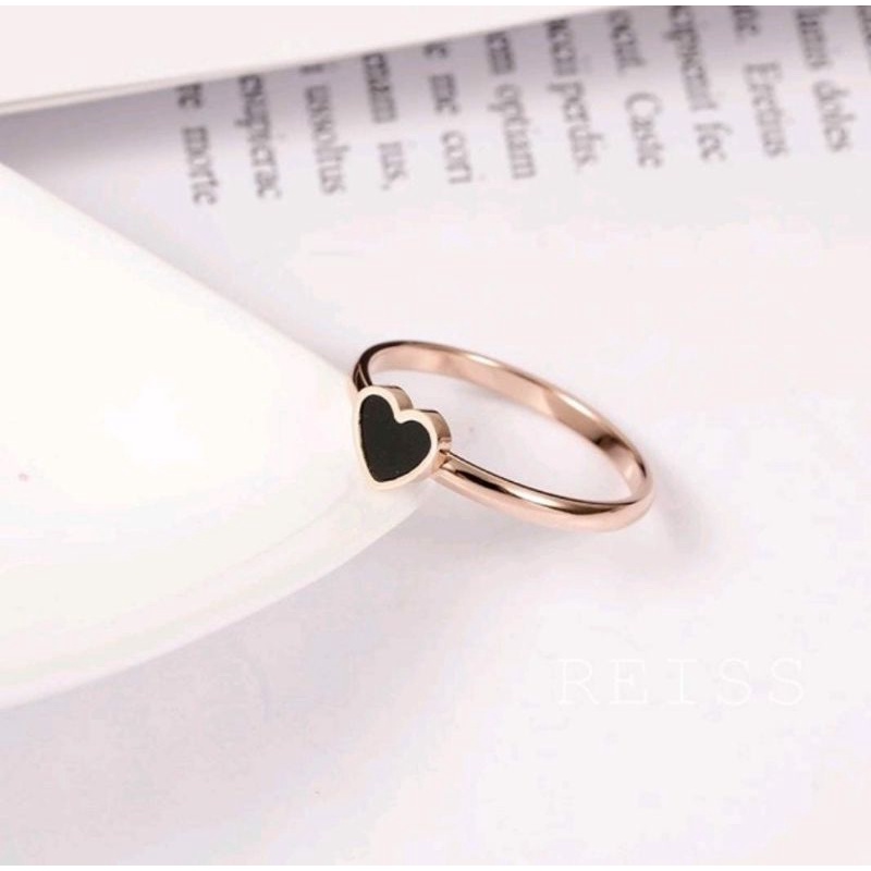 Cincin Titanium Cinta Hati Love Perhiasan Anti Karat N25052203