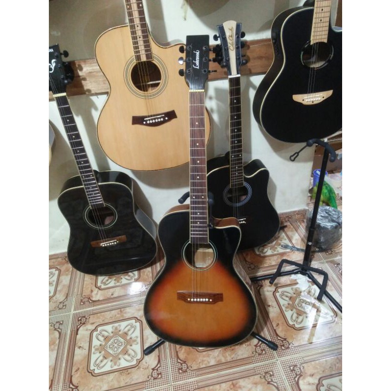 gitar akustik tanam besi