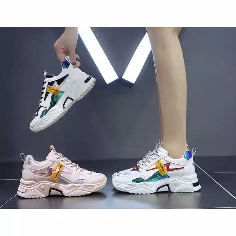 SNEAKERS WANITA KOREA IMPORT (FREE KAUS KAKI)