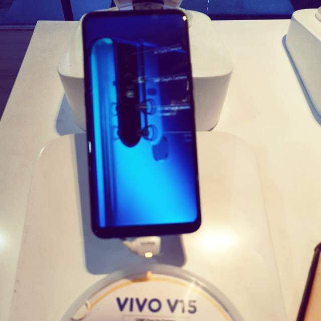 Vivo V15 6/128gb