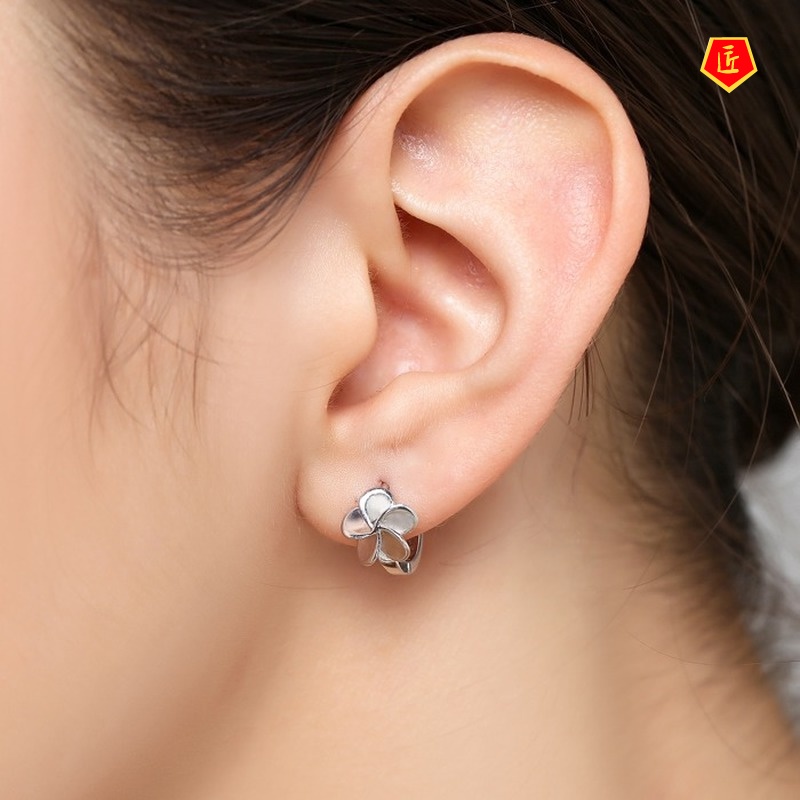 [Ready Stock]Women's Temperament Artistic Simple Flower Ear Clip