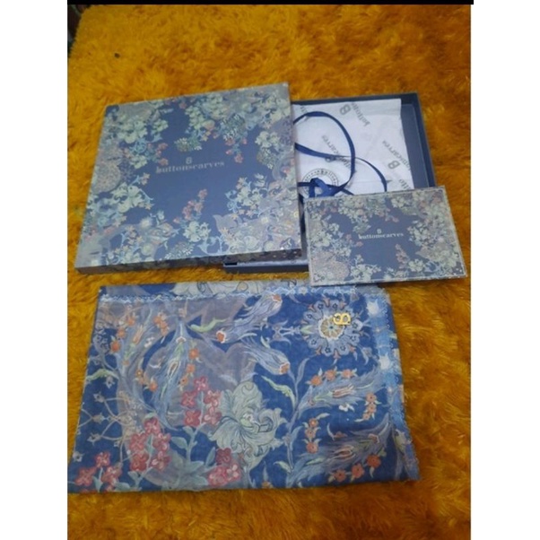 Preloved Buttonscarves Topkapi