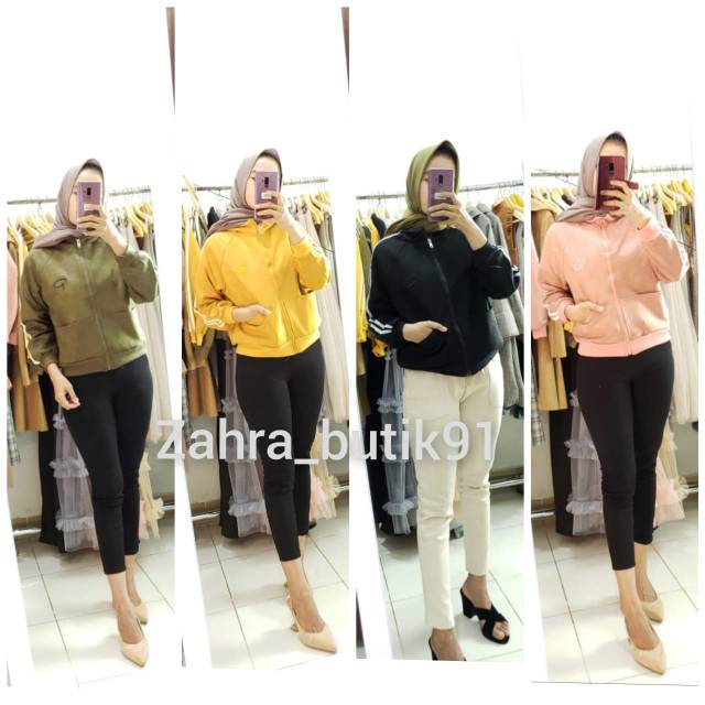 Jaket suede  motif adidas dan P