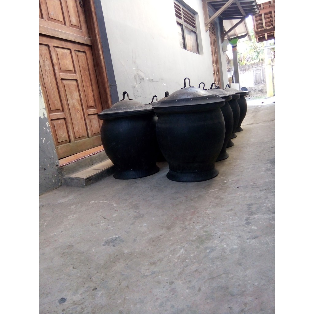 Tempat Sampah atau Pot Bunga dari Ban Bekas Bisa Custom Tulisan dan Warna