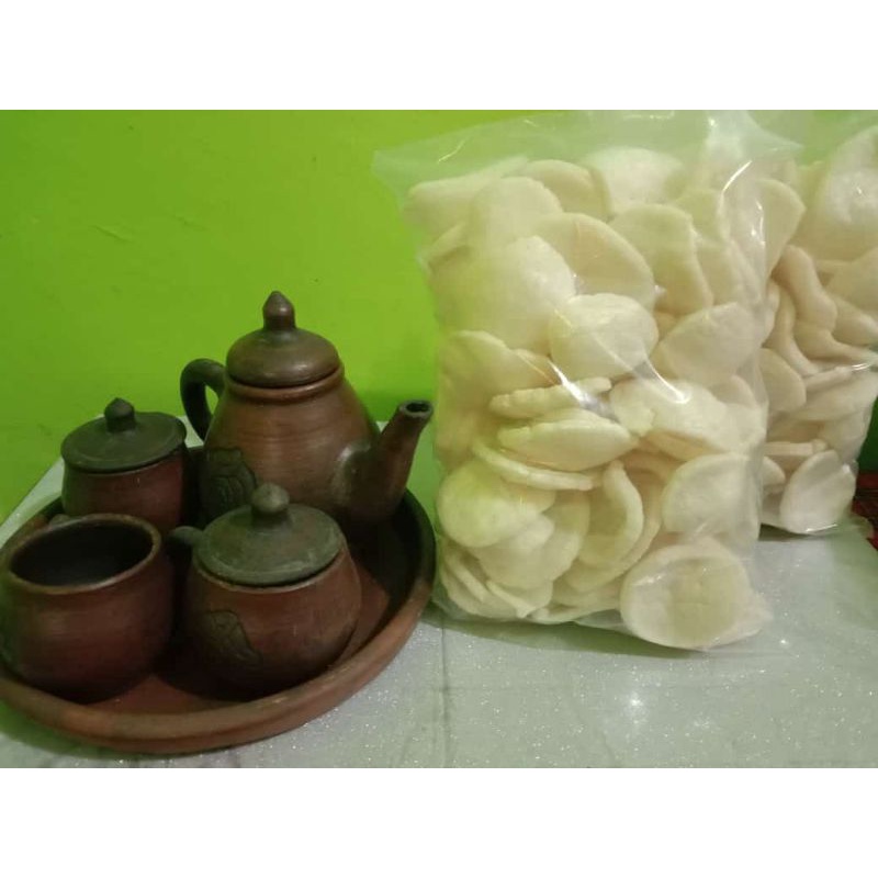 

ANEKA CAMILAN SERBA 10 RIBU/KRUPUK PALEMBANG 250GR