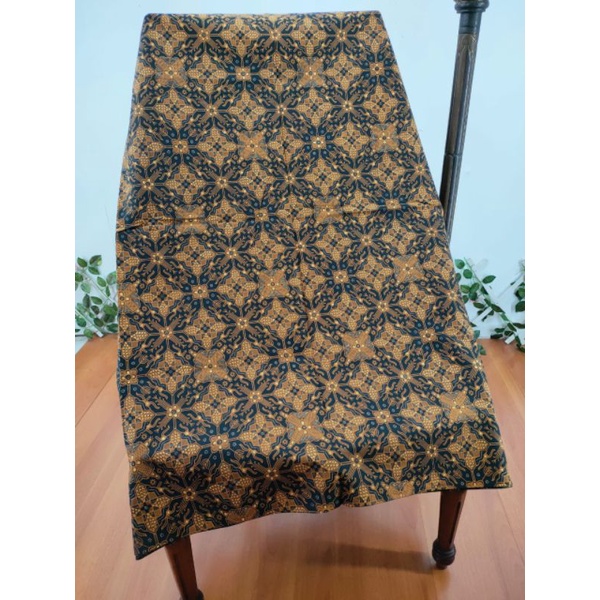 Kain Batik Solo kombinasi Genes/Semi Tulis Kembang