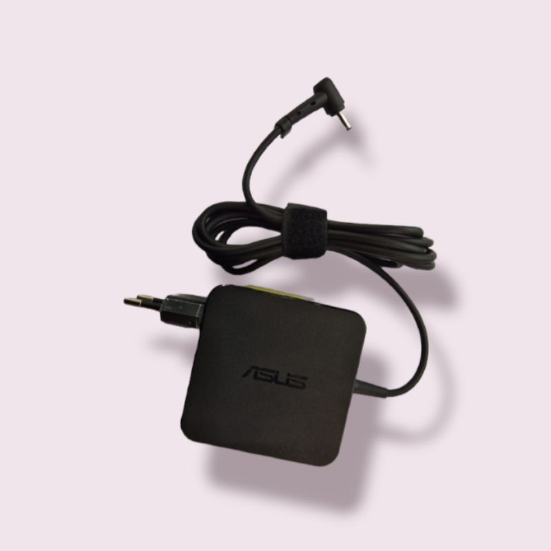 Charger Laptop Asus X441S X441N X441U X441UA X441b X441M A407u A409u A412d X441 X540S X540L X453M 19V 2.37A 4.0mm×1.35mm