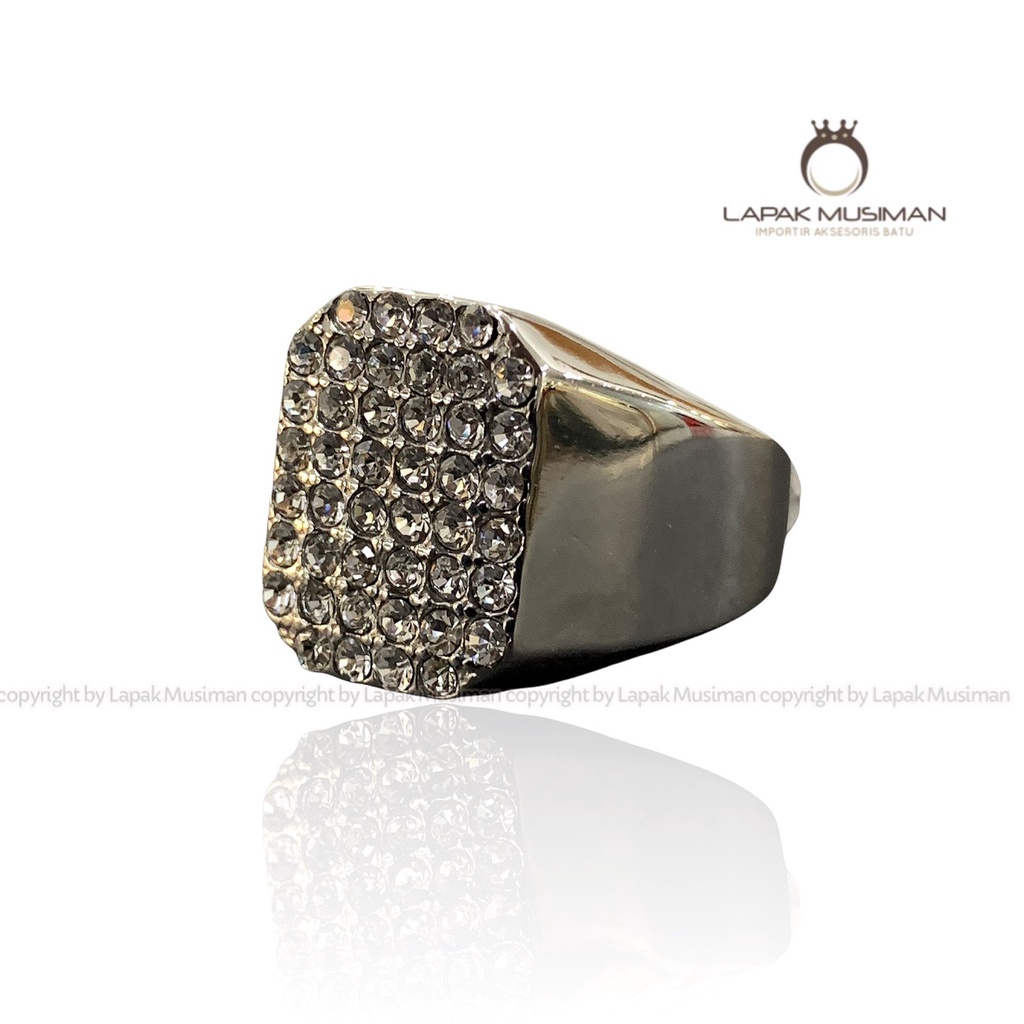 [Bayar di Tempat] Cincin Titanium Pria Batu Full Berlian American Diamond Gold Silver 02