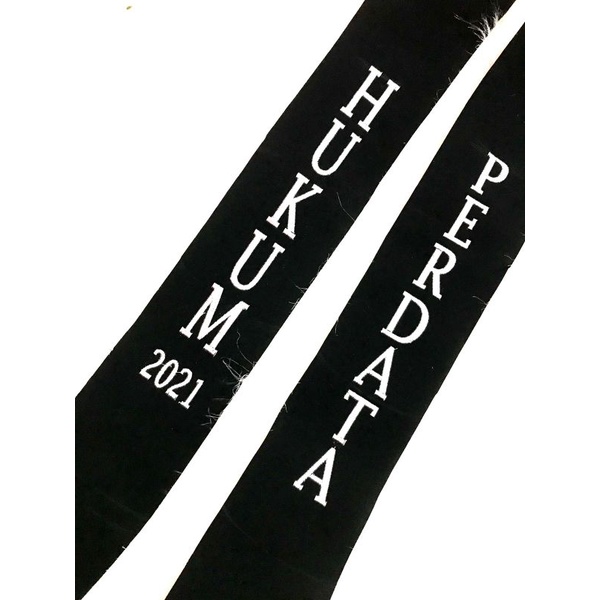 ( 1 HARI JADI ) Selempang tanpa pita / Selempang wisuda Makassar / selempang Makassar