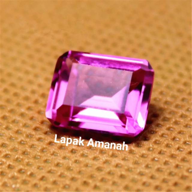 Batu Akik Merah Siam Octagon Top Luster - Merah Siam