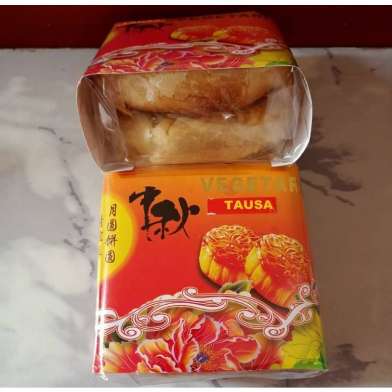 

HALAL Kue Bulan Vegetarian / Mooncake / Moon cake Pontianak / Guek Pia / Tong chiu gwee pia