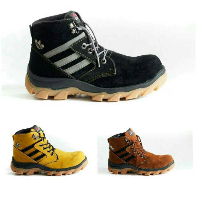 Sepatu Boots Adidas