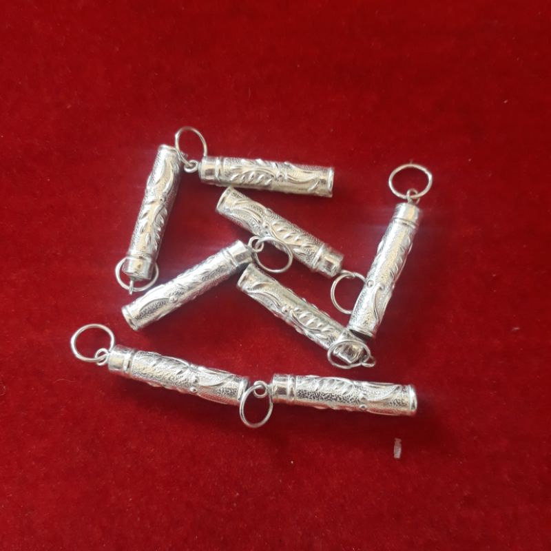 Liontin Bambu & Motif