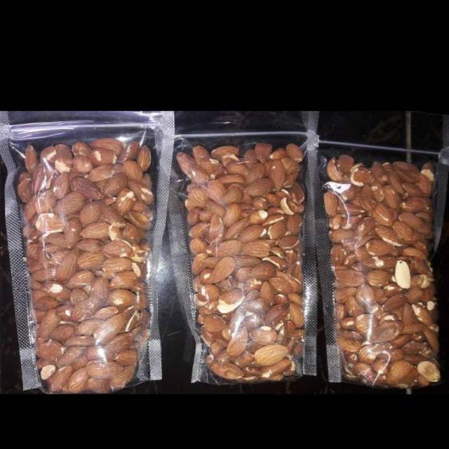 

Kacang Almond 250gr