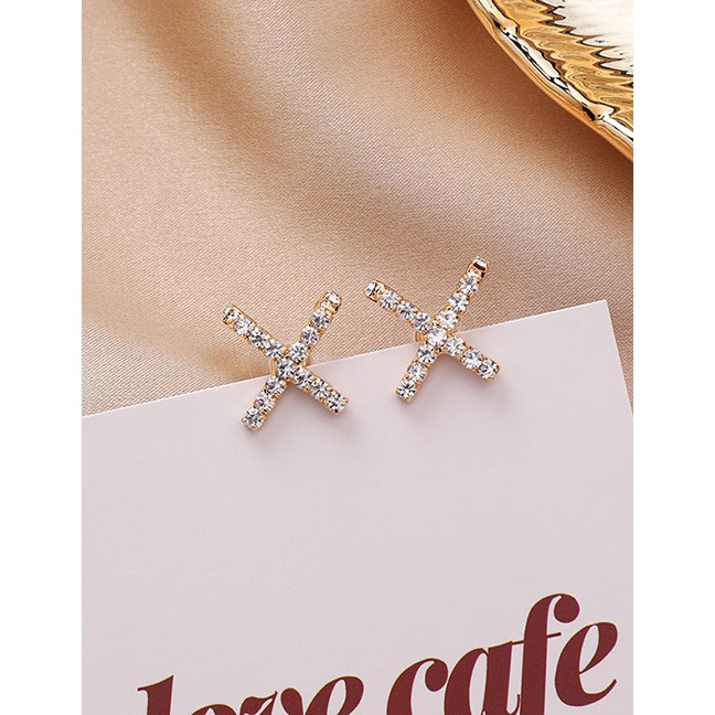 LRC Anting Tusuk Fashion Metal 925 Silver Studded Diamond Metallic Earrings F93295