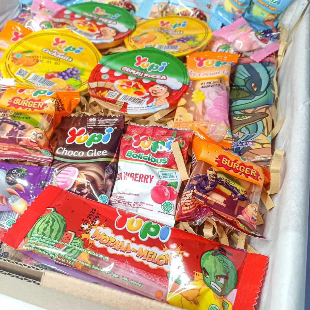 Gummy Box/Gift Box/Snack Box/ Yupi Box/HAMPERS dari bebeb