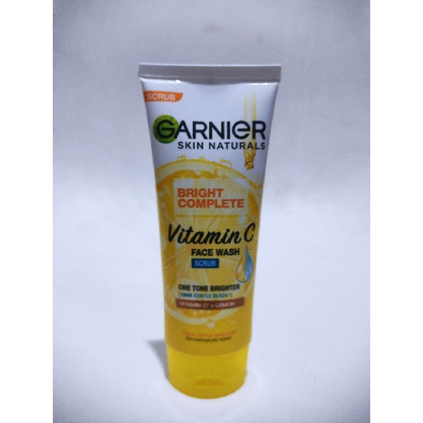 Garnier Light Complete Scrub 100ml