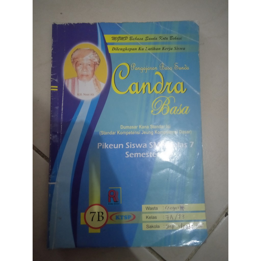 Candra basa Buku Bahasa Sunda kelas 7-8