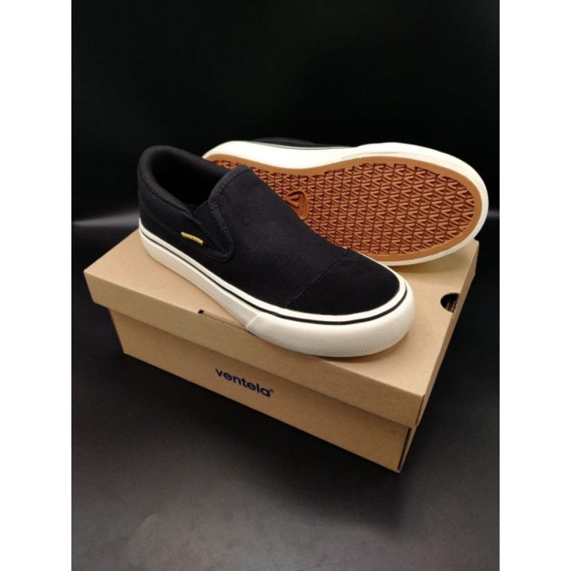 Sepatu Tanpa Tali Ventela Urban Black White