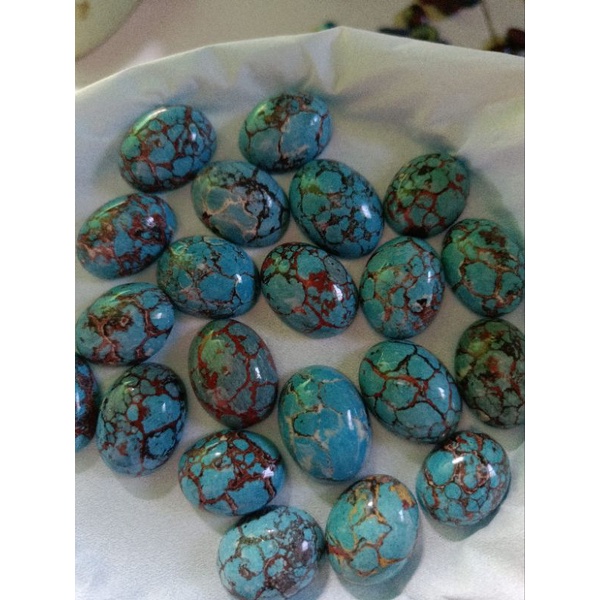 Batu virus Persia natural alam