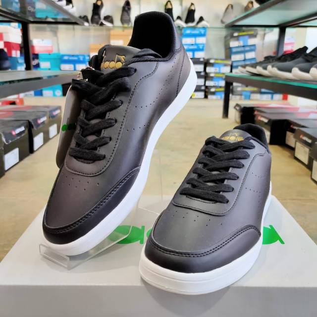 Sepatu Diadora original GIVANO (M)