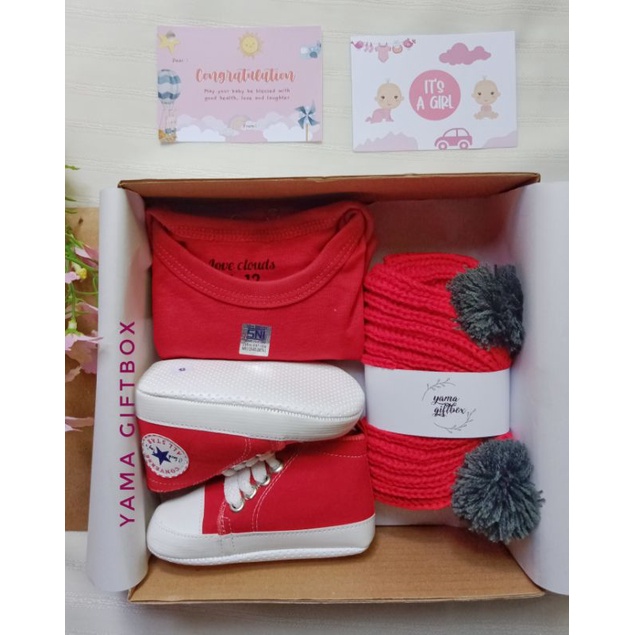 YAMA GIFTBOX hampers bayi parsel giftbox kado set jumper sepatu topi bayi boy and girl