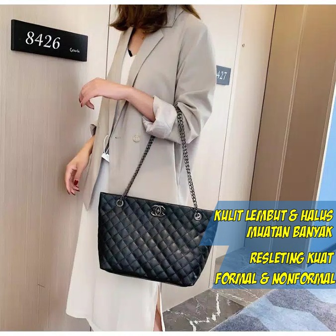 Tas Selempang Wanita - Kulit Lembut Muat Banyak