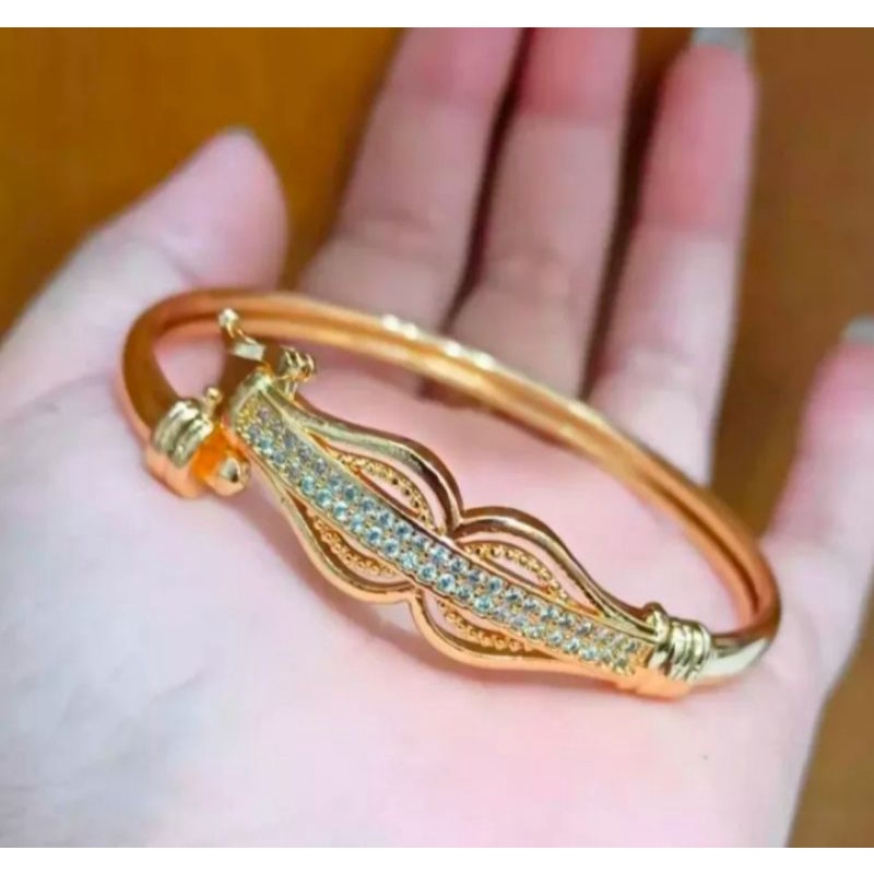 gelang kolong titanium/gelang wanita terlaris/motif bau