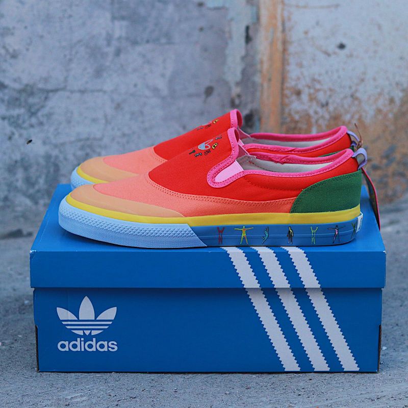 ADIDAS NIZZA SLIP-ON PRIDE COLOUR